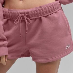 Alo Accolade Short NWOT Pink Wild Rose